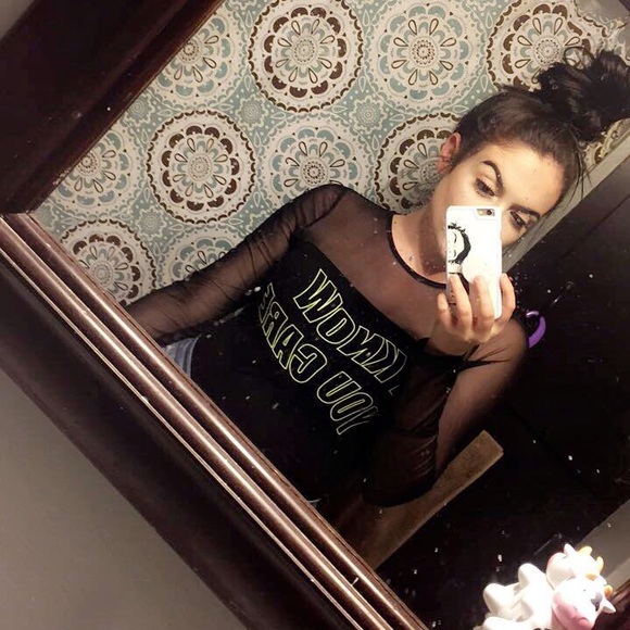 Meet your Posher, Tamara - Picture 1 of 6